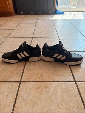 adidas Hoops 3.0 Low Black White Men Size 9.5 Sneakers H00460 Great Condition